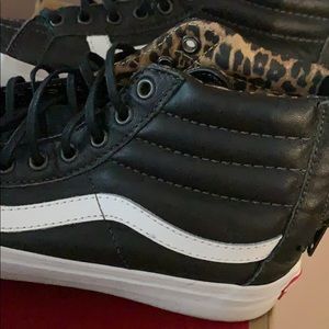 Women  leather black vans